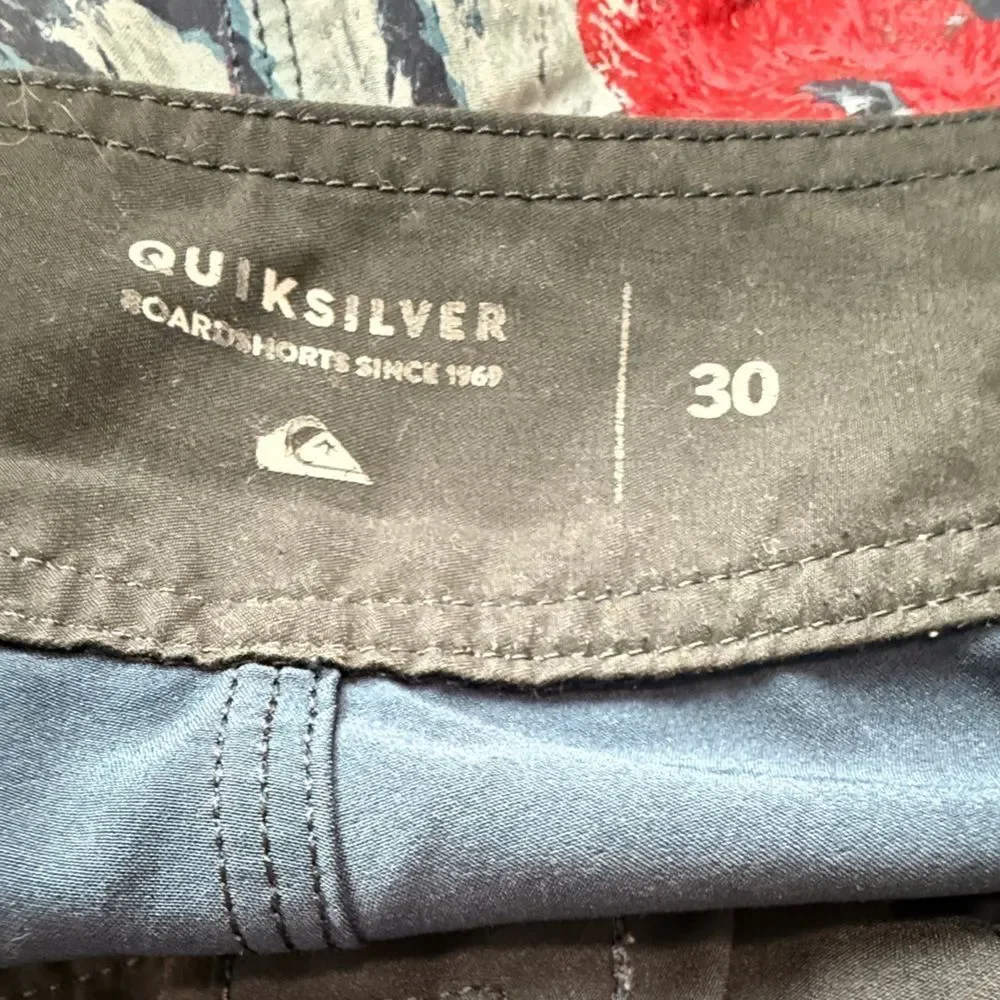Quicksilver Blue & Green Floral Board Shorts